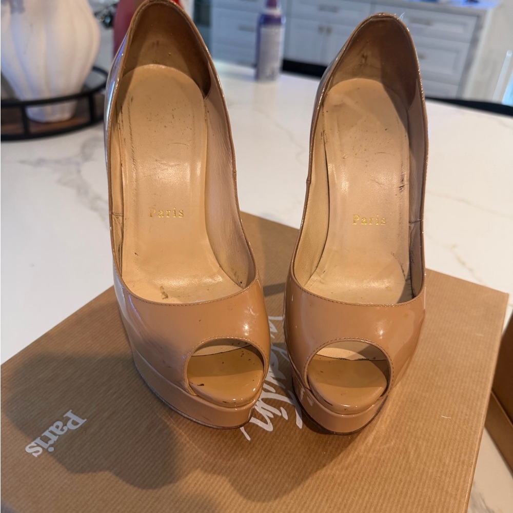 Christian Louboutin Elegant Tan Peep-Toe Heels